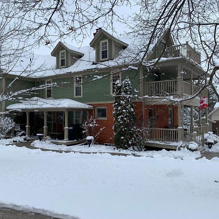 مبيت وإفطار Niagara-on-the-Lake The Red Coat المظهر الخارجي الصورة